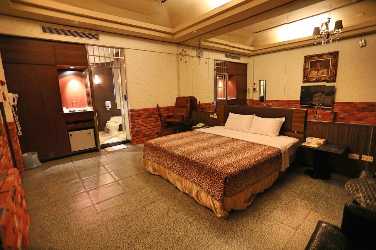 Hua Jia Motel ไถหนาน ภายนอก รูปภาพ